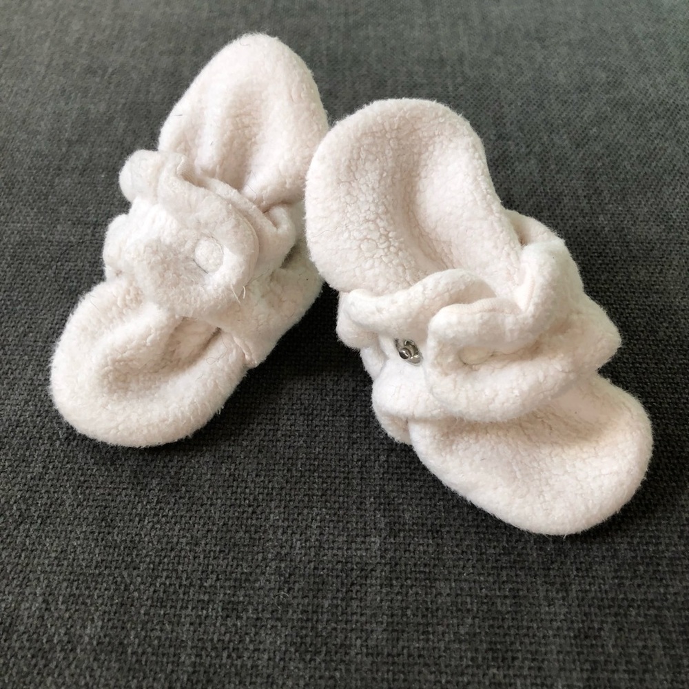 Zutano fleece baby booties 3 Months